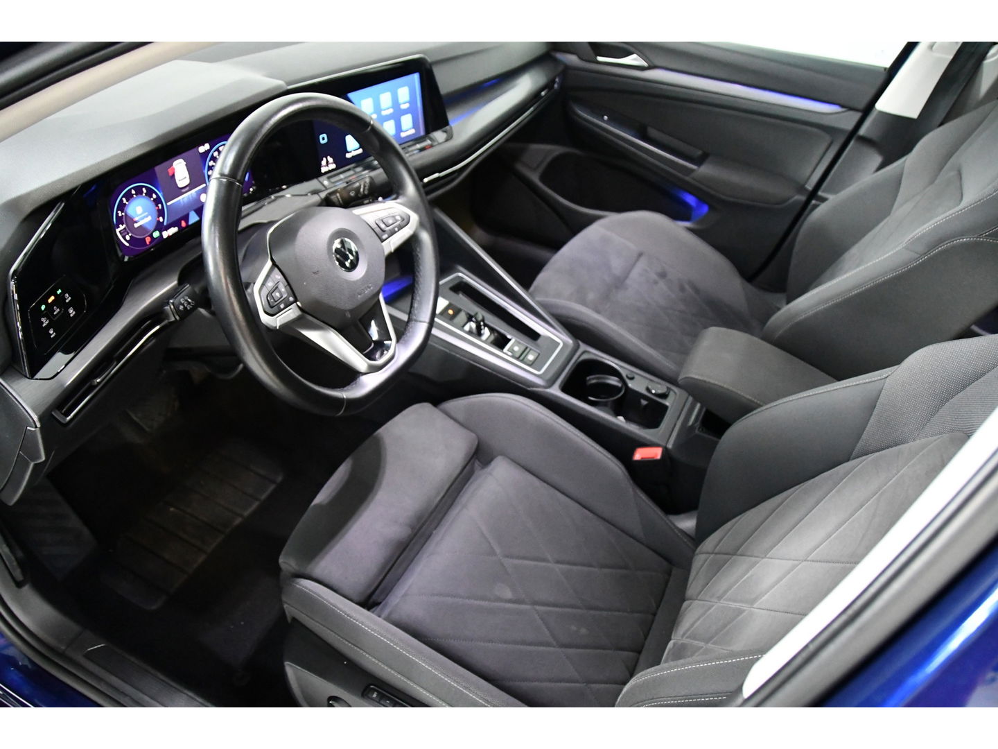 Volkswagen Golf 1.5 eTSI Pano/Memory/Sfeer/Blindspot/Keyless