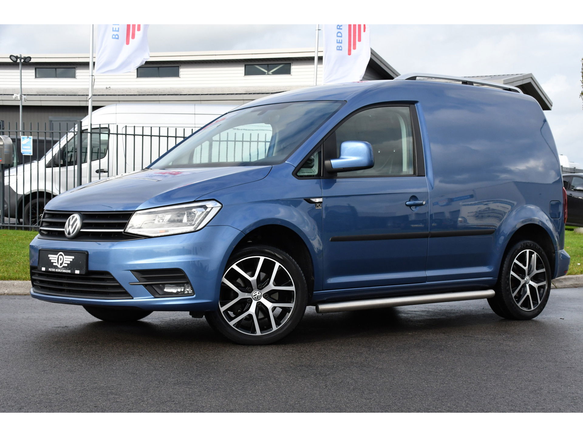 Volkswagen Caddy 2.0 TDI L1H1 Highline 70 years Edition Adaptieve Cruise, LED, 150pk, Carplay, Navi, Leder, Trekhaak, Automaat, Uniek!