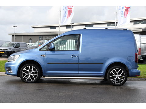 Volkswagen Caddy 2.0 TDI L1H1 Highline 70 years Edition Adaptieve Cruise, LED, 150pk, Carplay, Navi, Leder, Trekhaak, Automaat, Uniek!