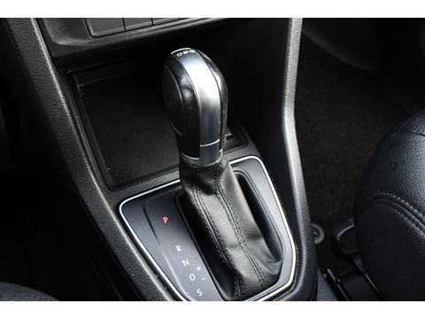 Volkswagen Caddy 2.0 TDI L1H1 Highline 70 years Edition Adaptieve Cruise, LED, 150pk, Carplay, Navi, Leder, Trekhaak, Automaat, Uniek!