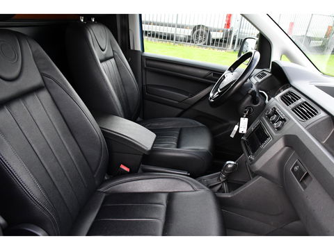 Volkswagen Caddy 2.0 TDI L1H1 Highline 70 years Edition Adaptieve Cruise, LED, 150pk, Carplay, Navi, Leder, Trekhaak, Automaat, Uniek!