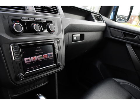 Volkswagen Caddy 2.0 TDI L1H1 Highline 70 years Edition Adaptieve Cruise, LED, 150pk, Carplay, Navi, Leder, Trekhaak, Automaat, Uniek!