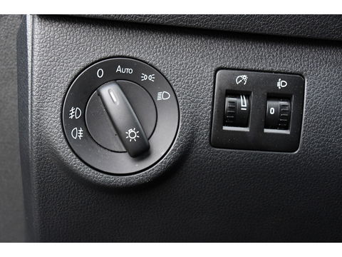 Volkswagen Caddy 2.0 TDI L1H1 Highline 70 years Edition Adaptieve Cruise, LED, 150pk, Carplay, Navi, Leder, Trekhaak, Automaat, Uniek!