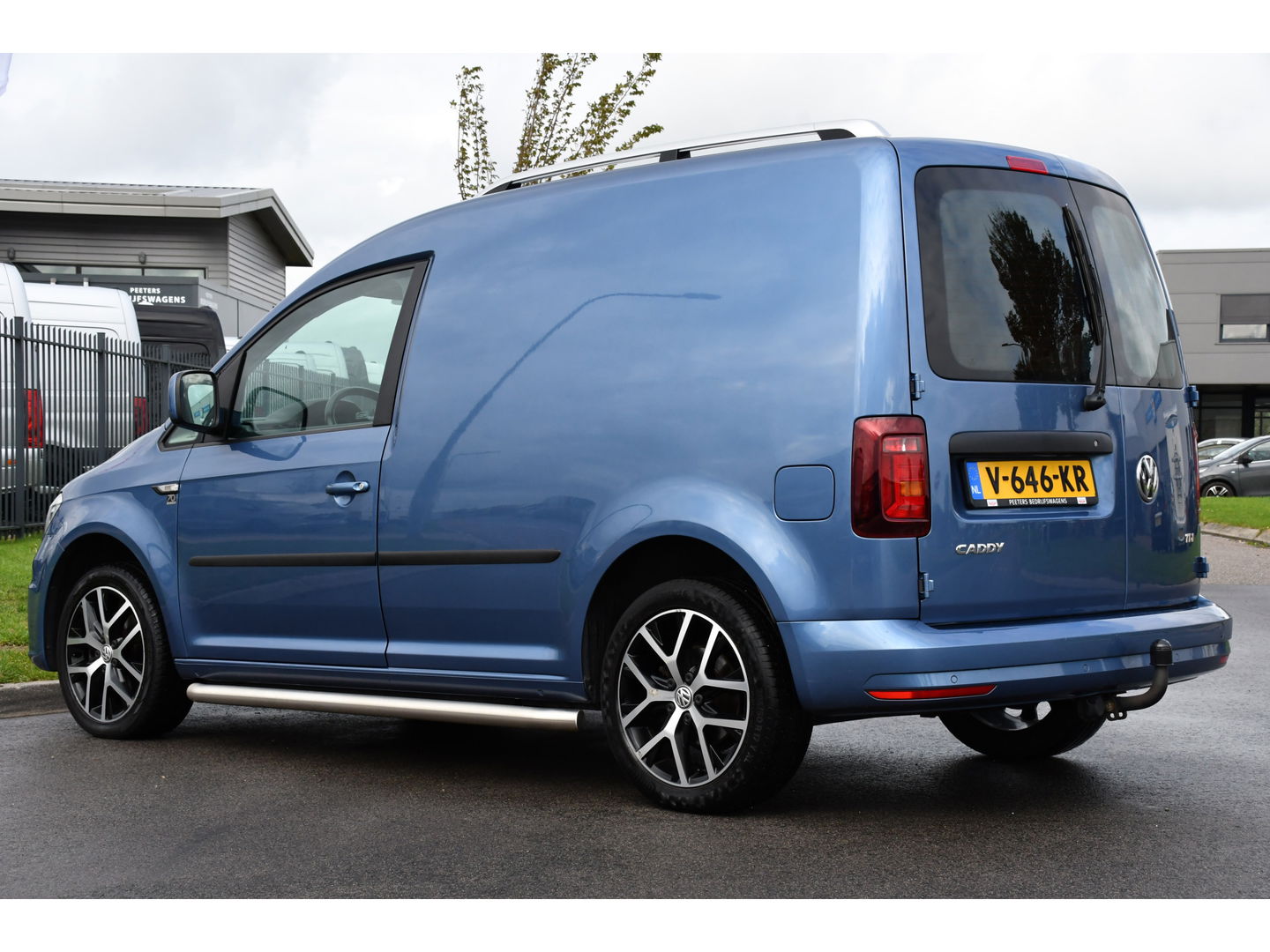 Volkswagen Caddy 2.0 TDI L1H1 Highline 70 years Edition Adaptieve Cruise, LED, 150pk, Carplay, Navi, Leder, Trekhaak, Automaat, Uniek!