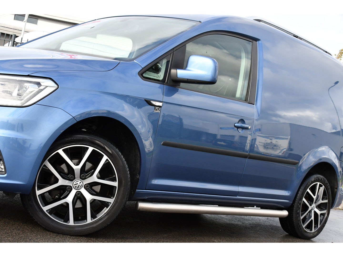 Volkswagen Caddy 2.0 TDI L1H1 Highline 70 years Edition Adaptieve Cruise, LED, 150pk, Carplay, Navi, Leder, Trekhaak, Automaat, Uniek!