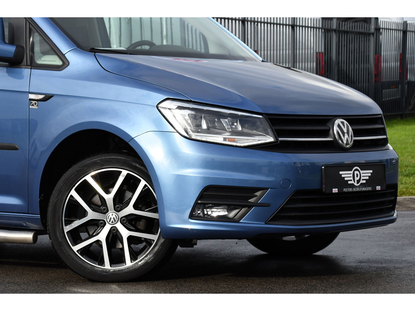 Volkswagen Caddy 2.0 TDI L1H1 Highline 70 years Edition Adaptieve Cruise, LED, 150pk, Carplay, Navi, Leder, Trekhaak, Automaat, Uniek!