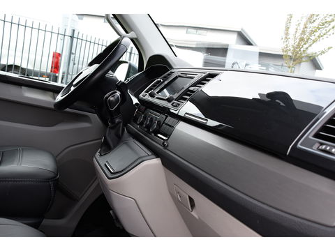 Volkswagen Transporter 2.0 TDI L2H1 PB Edition Adaptieve Cruise, LED, 150pk, Carplay, Sensoren, Trekhaak, Automaat, multimedia, Uniek!