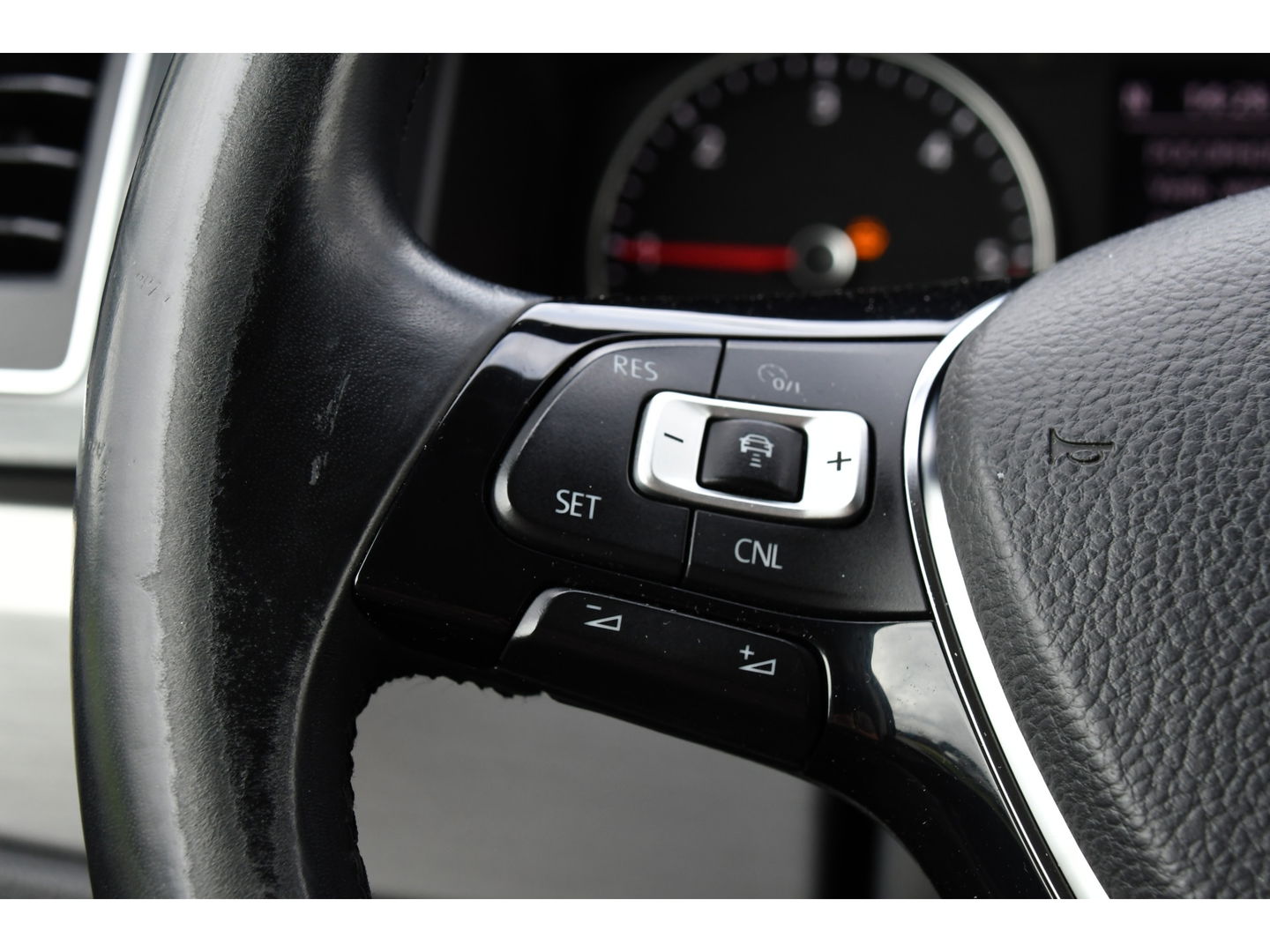 Volkswagen Transporter 2.0 TDI L2H1 PB Edition Adaptieve Cruise, LED, 150pk, Carplay, Sensoren, Trekhaak, Automaat, multimedia, Uniek!