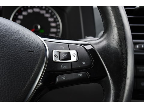 Volkswagen Transporter 2.0 TDI L2H1 PB Edition Adaptieve Cruise, LED, 150pk, Carplay, Sensoren, Trekhaak, Automaat, multimedia, Uniek!