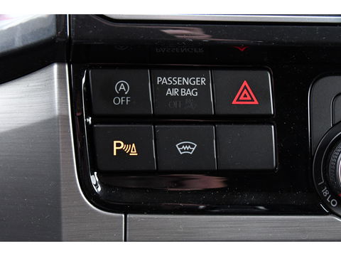 Volkswagen Transporter 2.0 TDI L2H1 PB Edition Adaptieve Cruise, LED, 150pk, Carplay, Sensoren, Trekhaak, Automaat, multimedia, Uniek!