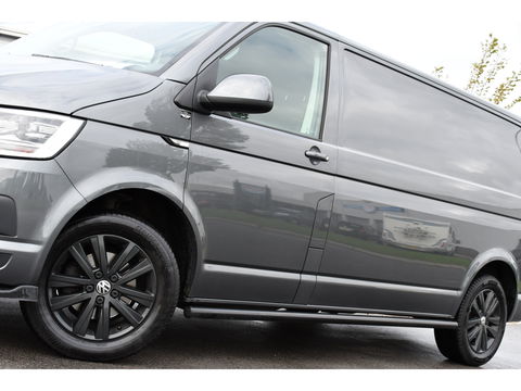 Volkswagen Transporter 2.0 TDI L2H1 PB Edition Adaptieve Cruise, LED, 150pk, Carplay, Sensoren, Trekhaak, Automaat, multimedia, Uniek!