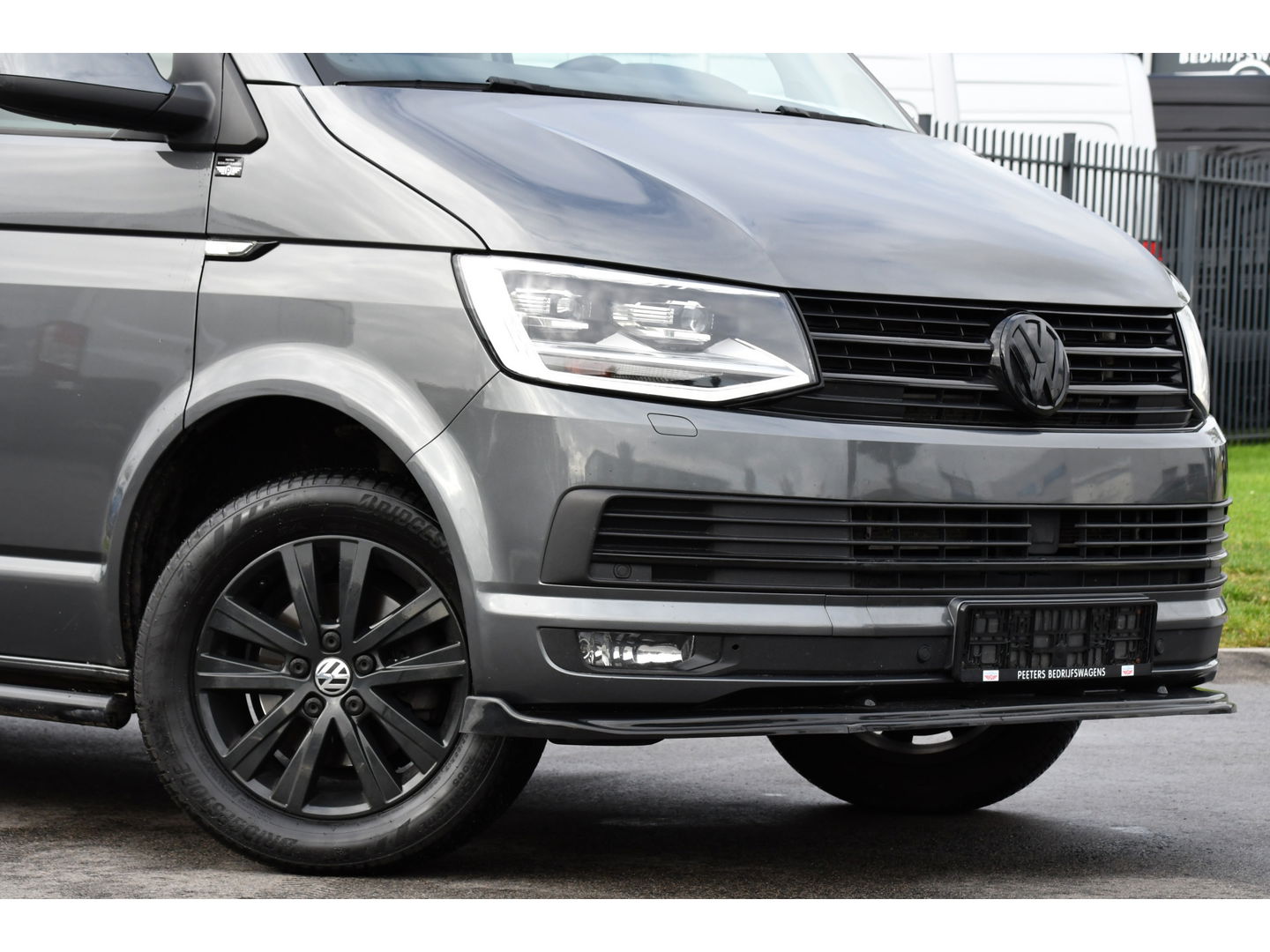 Volkswagen Transporter 2.0 TDI L2H1 PB Edition Adaptieve Cruise, LED, 150pk, Carplay, Sensoren, Trekhaak, Automaat, multimedia, Uniek!