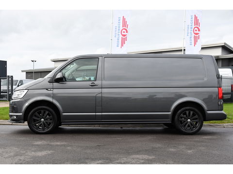 Volkswagen Transporter 2.0 TDI L2H1 PB Edition Adaptieve Cruise, LED, 150pk, Carplay, Sensoren, Trekhaak, Automaat, multimedia, Uniek!