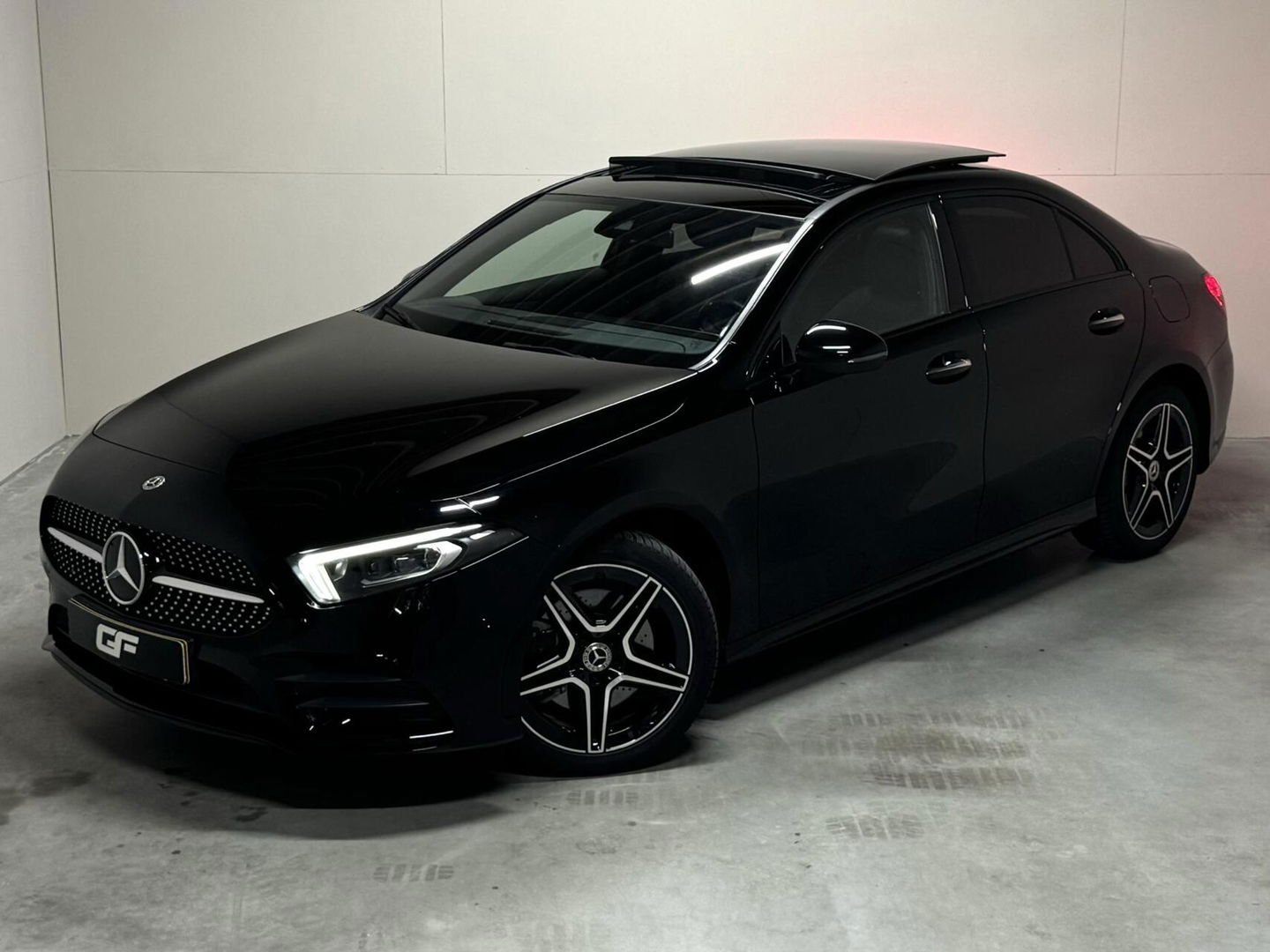 Mercedes-Benz A-Klasse 250 e Limo AMG Night Pano Memory Sfeer Carplay NAP