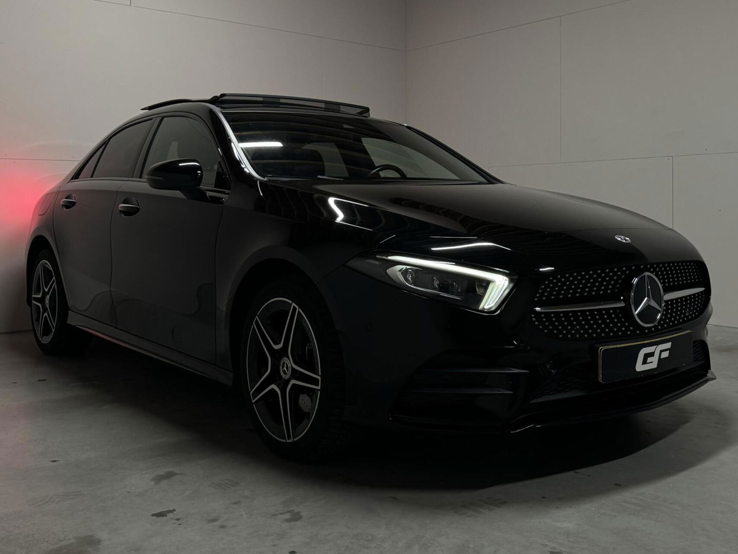 Mercedes-Benz A-Klasse 250 e Limo AMG Night Pano Memory Sfeer Carplay NAP