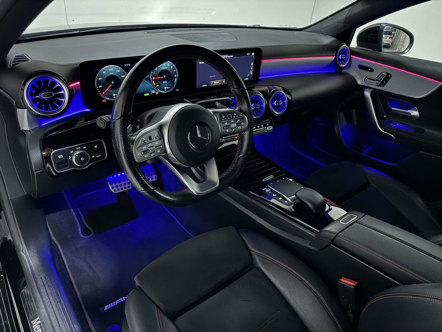 Mercedes-Benz A-Klasse 250 e Limo AMG Night Pano Memory Sfeer Carplay NAP