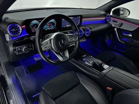 Mercedes-Benz A-Klasse 250 e Limo AMG Night Pano Memory Sfeer Carplay NAP