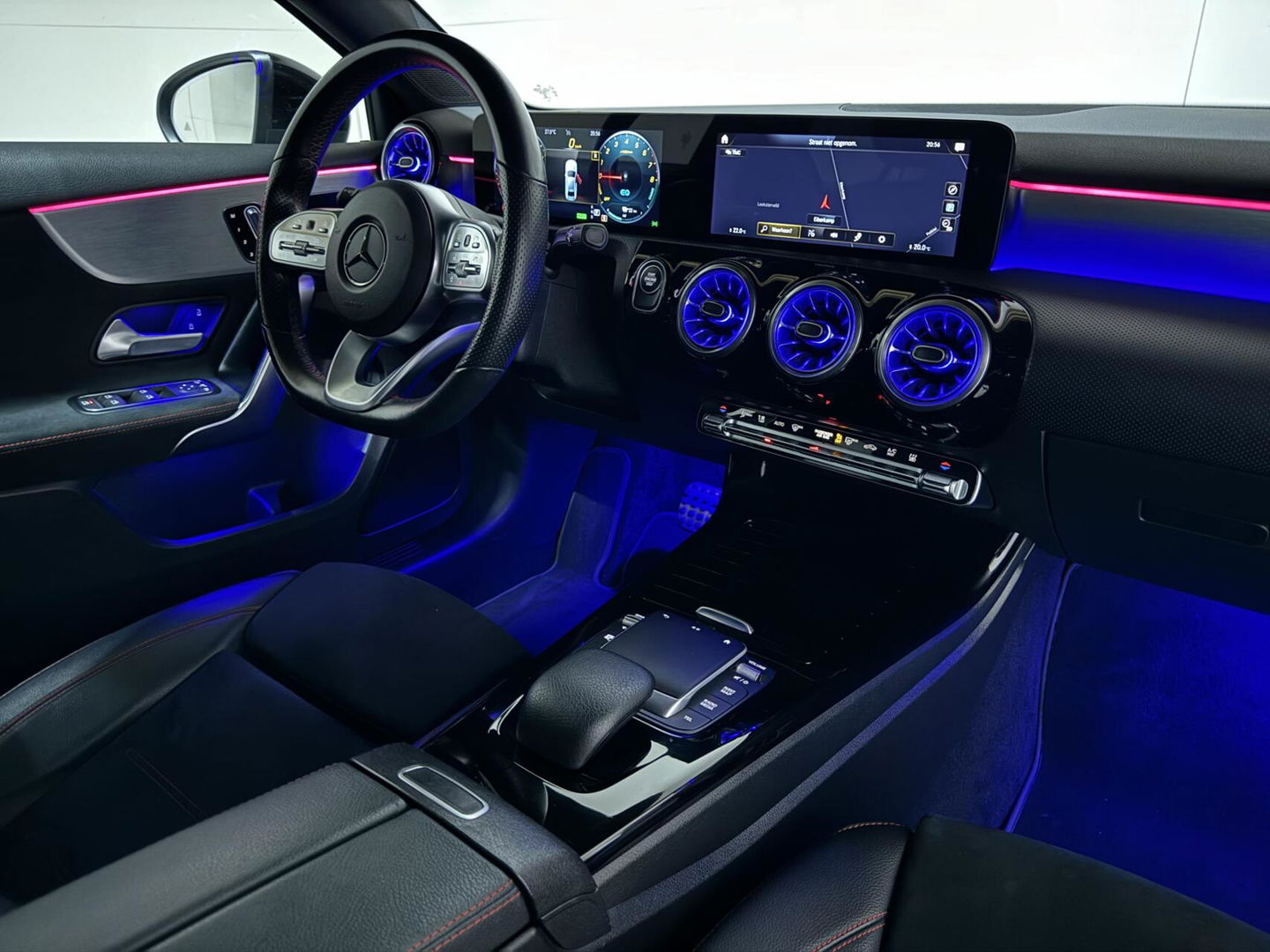 Mercedes-Benz A-Klasse 250 e Limo AMG Night Pano Memory Sfeer Carplay NAP