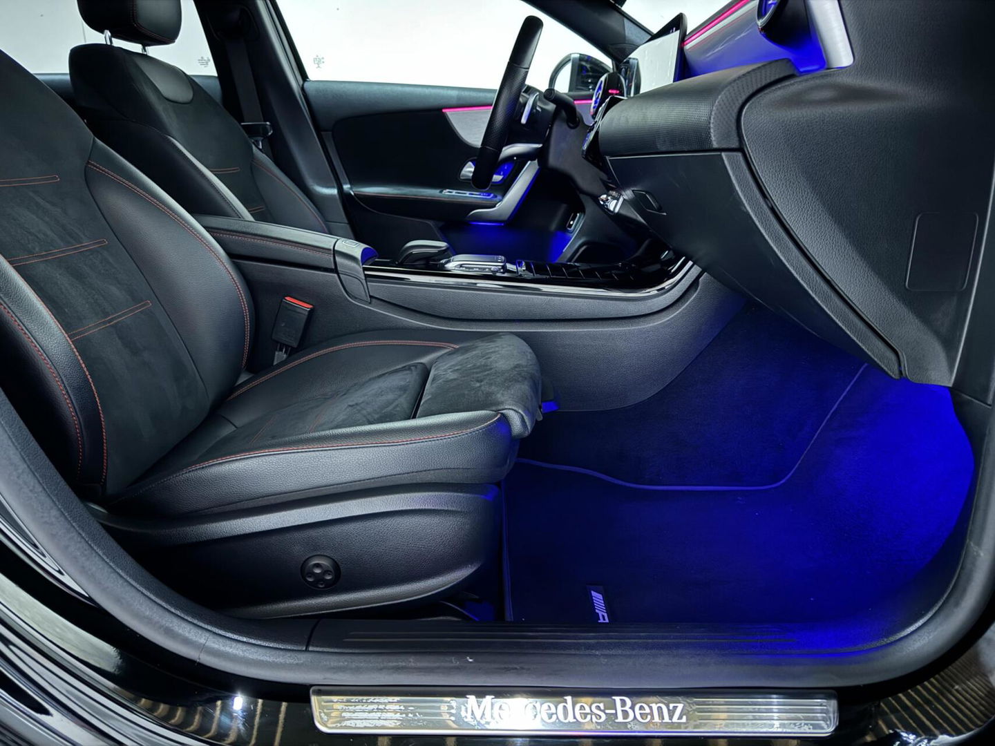 Mercedes-Benz A-Klasse 250 e Limo AMG Night Pano Memory Sfeer Carplay NAP