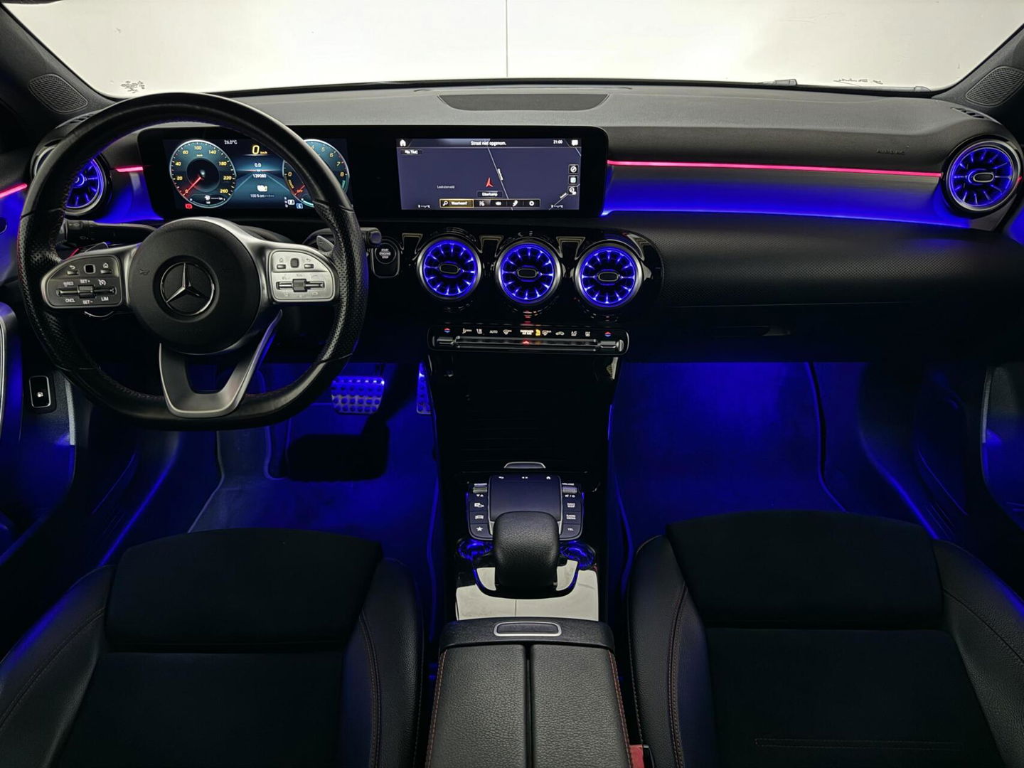 Mercedes-Benz A-Klasse 250 e Limo AMG Night Pano Memory Sfeer Carplay NAP