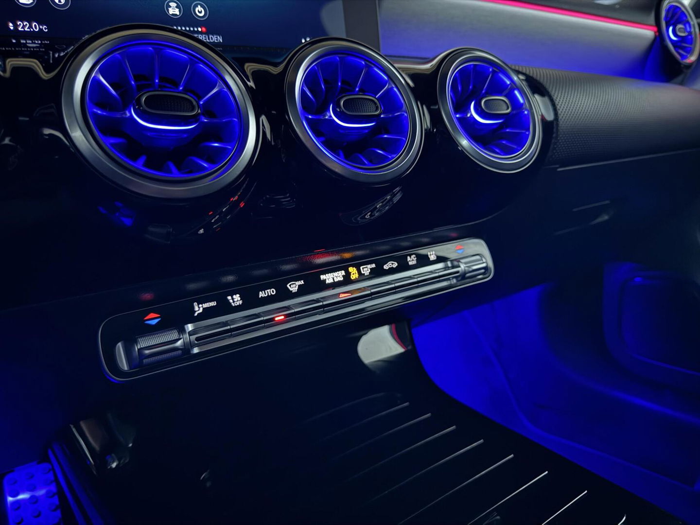 Mercedes-Benz A-Klasse 250 e Limo AMG Night Pano Memory Sfeer Carplay NAP