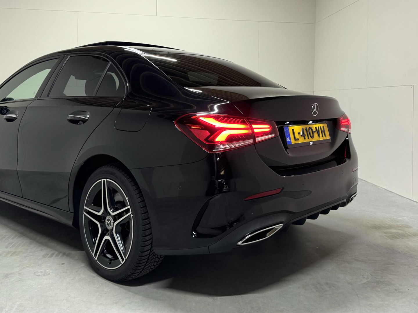 Mercedes-Benz A-Klasse 250 e Limo AMG Night Pano Memory Sfeer Carplay NAP
