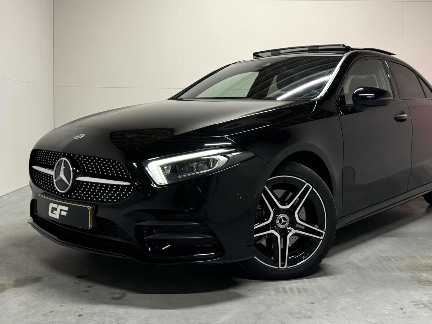 Mercedes-Benz A-Klasse 250 e Limo AMG Night Pano Memory Sfeer Carplay NAP