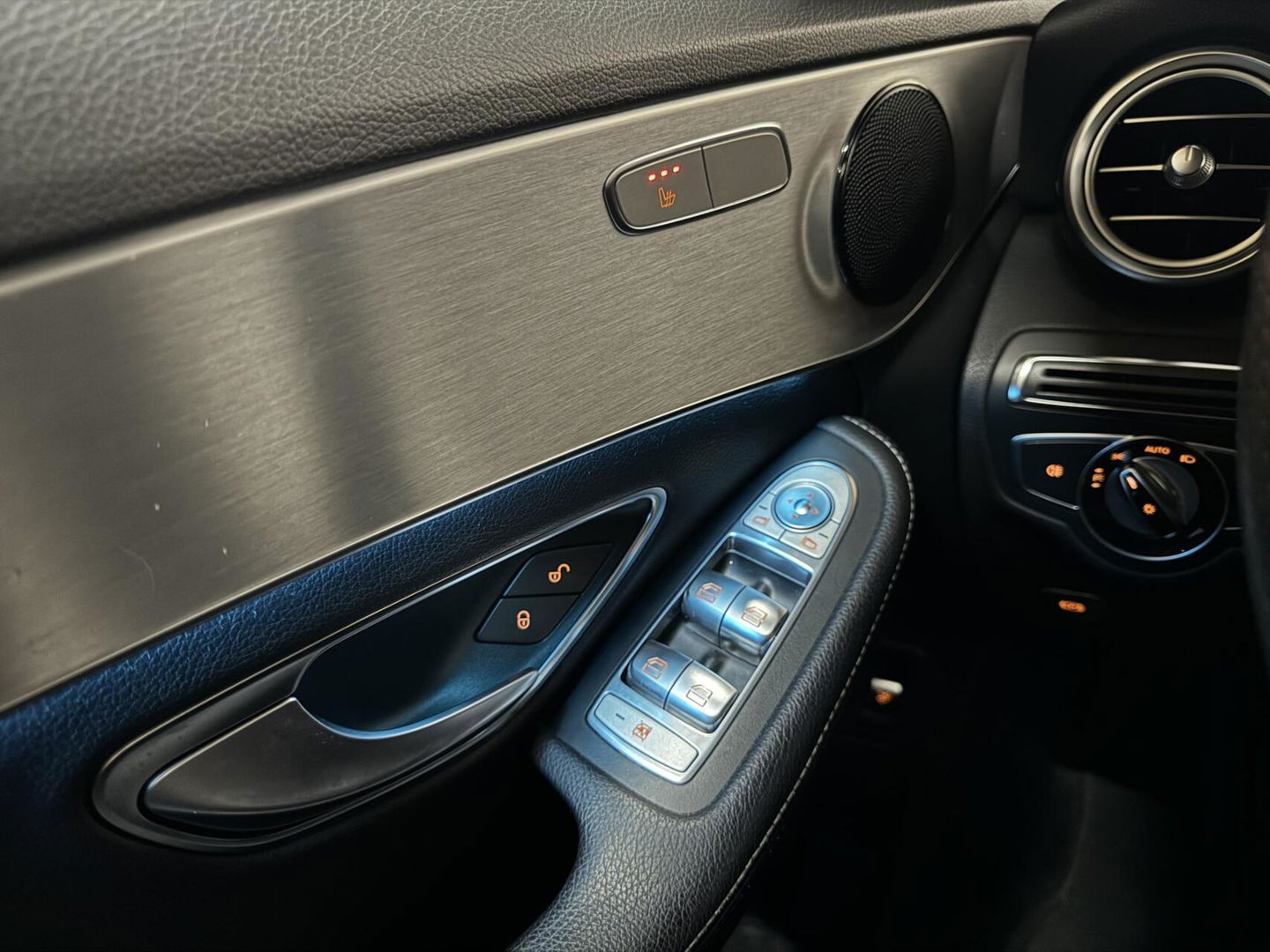 Mercedes-Benz C-Klasse Estate 180 AMG Pano Cruise Camera Leer Trekh. NAP