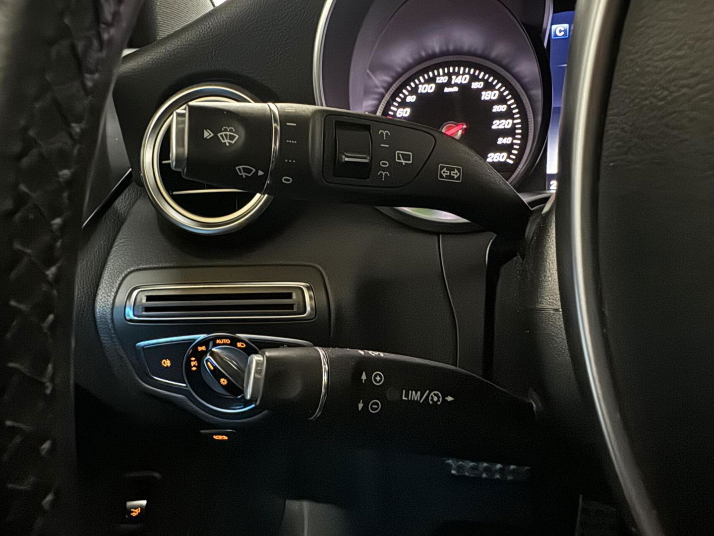 Mercedes-Benz C-Klasse Estate 180 AMG Pano Cruise Camera Leer Trekh. NAP