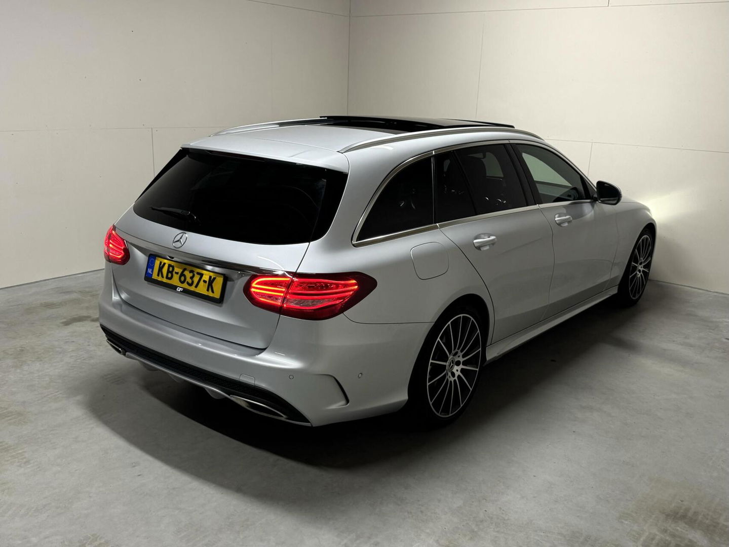 Mercedes-Benz C-Klasse Estate 180 AMG Pano Cruise Camera Leer Trekh. NAP