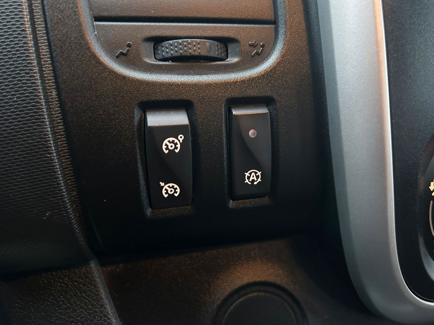 Renault Trafic 2.0 dCi 145pk EDC L2H1 DC Luxe | Navigatie | LED | Velgen | Sidebars | Automaat | Dubbel cabine |