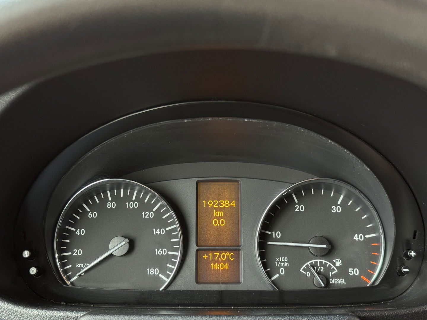Mercedes-Benz Sprinter 213 2.2 CDI 366 | 3 Persoons | Trekhaak | Cruise Control | Stoelverwarming | Bluetooth | Multifunctioneel Stuurwiel | LED Flitsers | Camera |