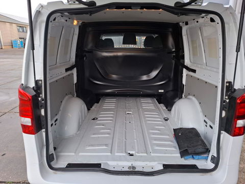 Mercedes-Benz Vito 114 CDI Lang DC Comfort DUBBEL CABINE / NAVI / CAMERA / APPLE CARPLAY / TREKHAAK