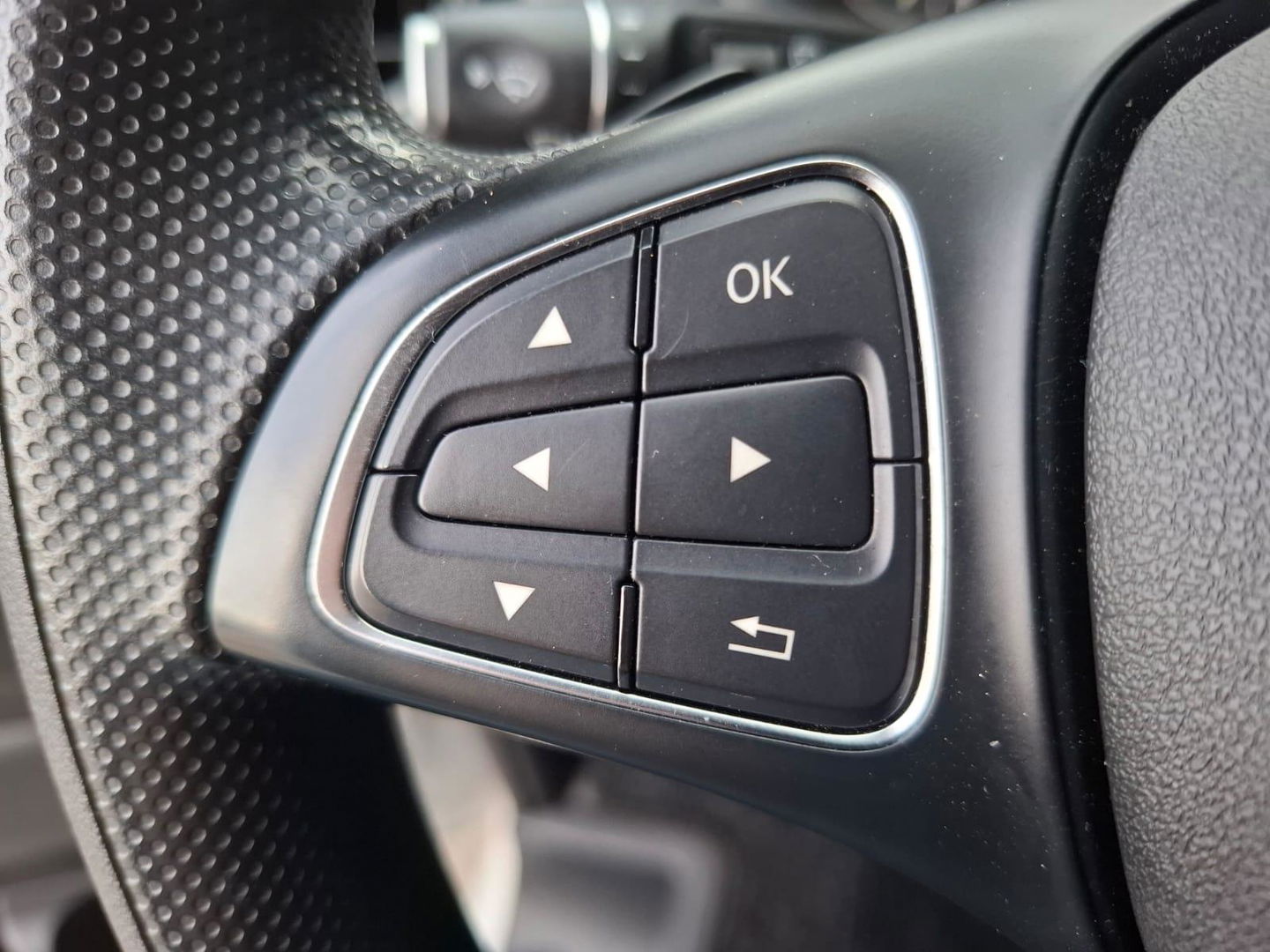 Mercedes-Benz Vito 114 CDI Lang DC Comfort DUBBEL CABINE / NAVI / CAMERA / APPLE CARPLAY / TREKHAAK