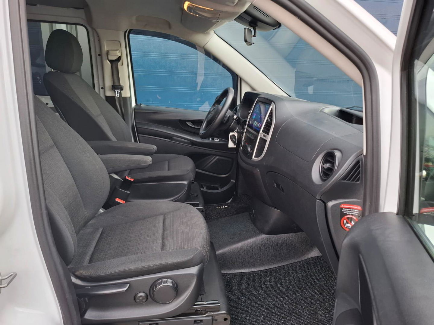 Mercedes-Benz Vito 114 CDI Lang DC Comfort DUBBEL CABINE / NAVI / CAMERA / APPLE CARPLAY / TREKHAAK