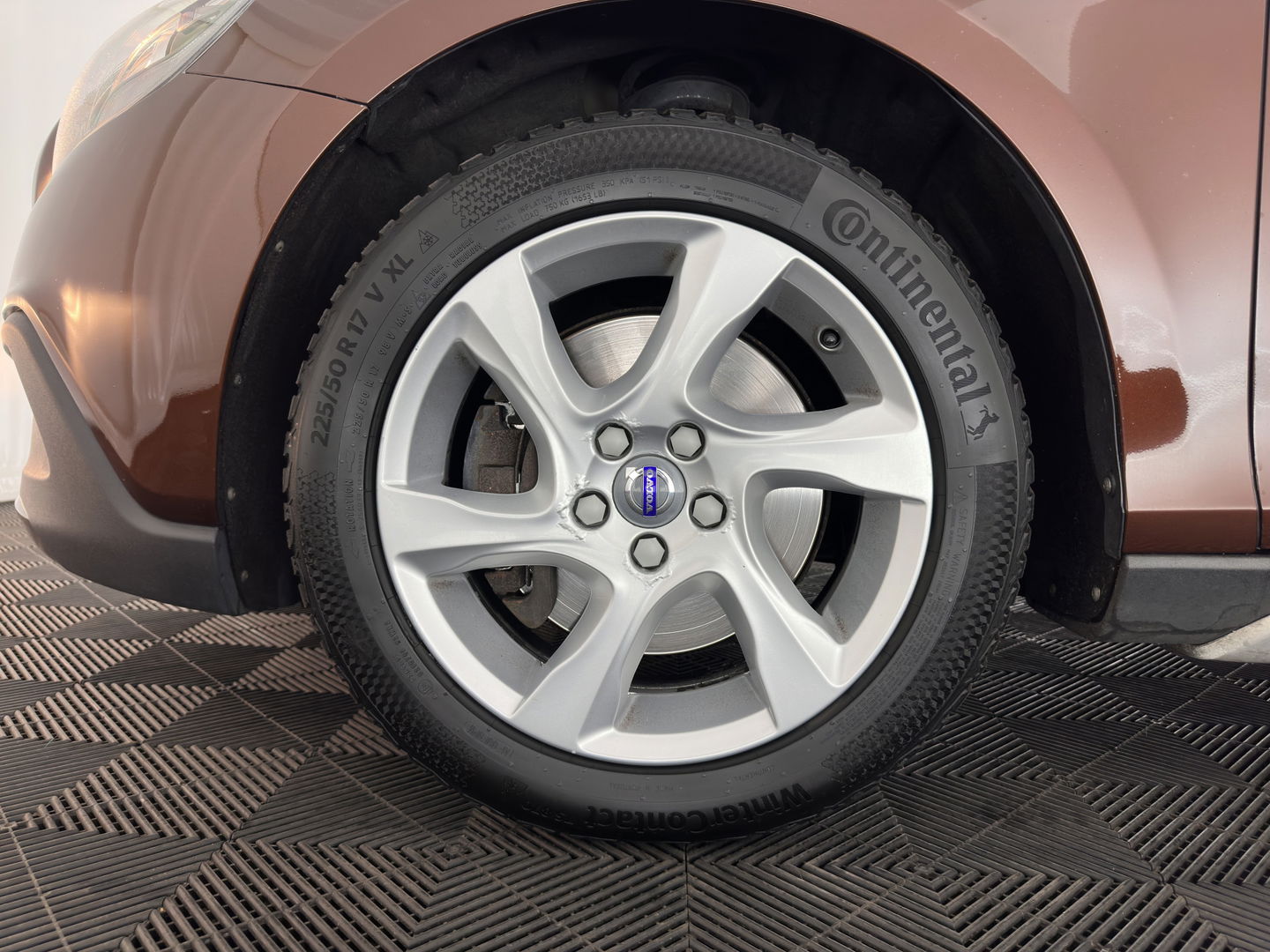 Volvo V40 Cross Country 2.0 D2 Momentum *NAVI-FULLMAP | COMFORT-SEATS | ECC | PDC | CRUISE | 17''ALU*