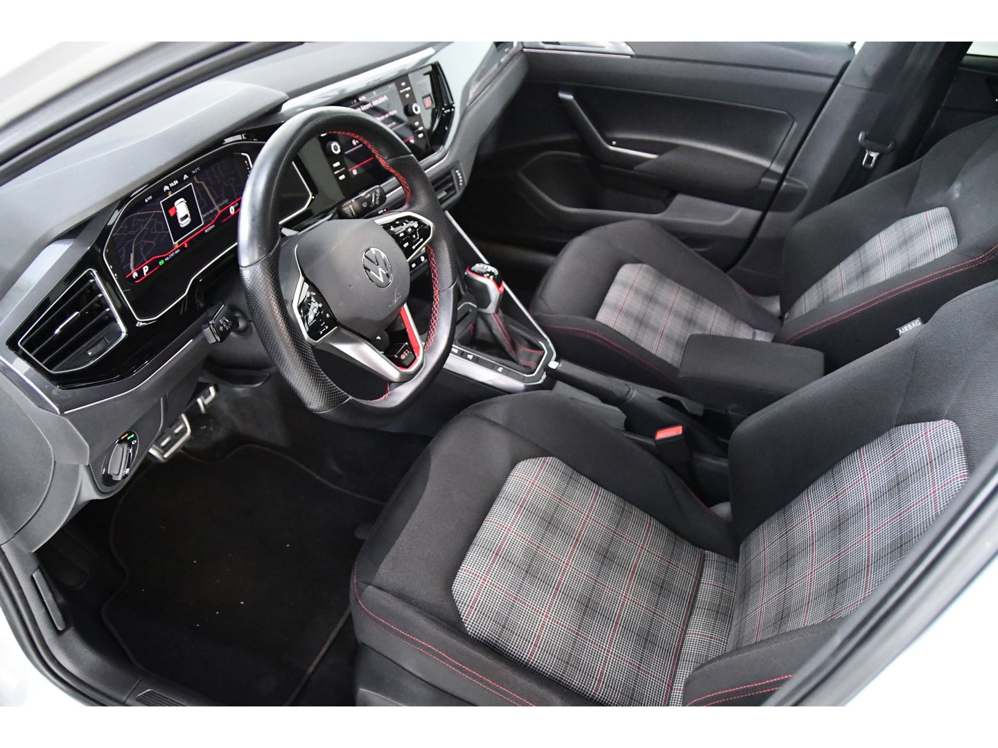 Volkswagen Polo 2.0 TSI GTI PANO IQ light Lane assist ACC