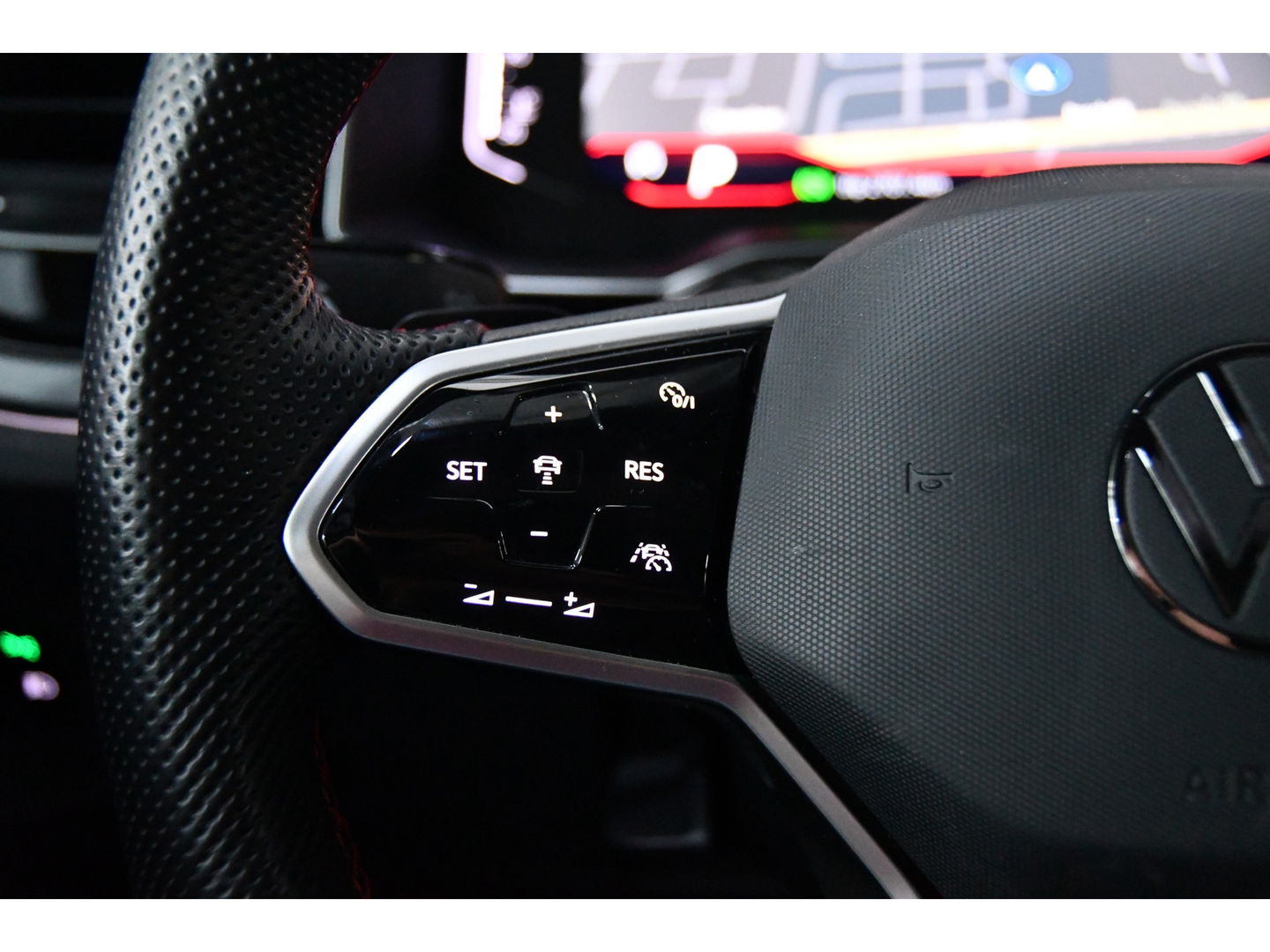 Volkswagen Polo 2.0 TSI GTI PANO IQ light Lane assist ACC