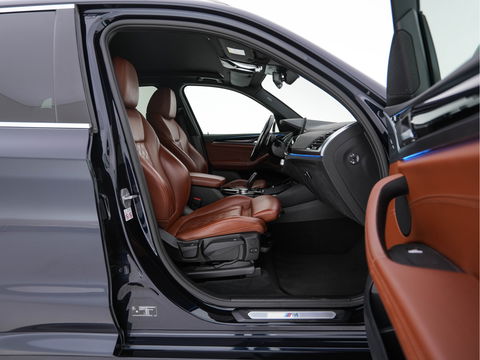 BMW X3 xDrive30e eDrive Edition M-Sportpack Plug-In (INCL-BTW) *LUXURY-LEATHER | FULL-LED | DIGI-COCKPIT | HIFI-SOUND | CARPLAY | DAB+ | HEATED-SPORTSEATS | AMBIENT-LIGHT | TOWBAR  | PRIVACY-GLASS | CARPLAY | SHIFT-PADDLES |  21''ALU*