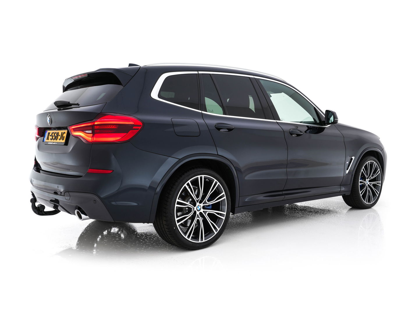 BMW X3 xDrive30e eDrive Edition M-Sportpack Plug-In (INCL-BTW) *LUXURY-LEATHER | FULL-LED | DIGI-COCKPIT | HIFI-SOUND | CARPLAY | DAB+ | HEATED-SPORTSEATS | AMBIENT-LIGHT | TOWBAR  | PRIVACY-GLASS | CARPLAY | SHIFT-PADDLES |  21''ALU*