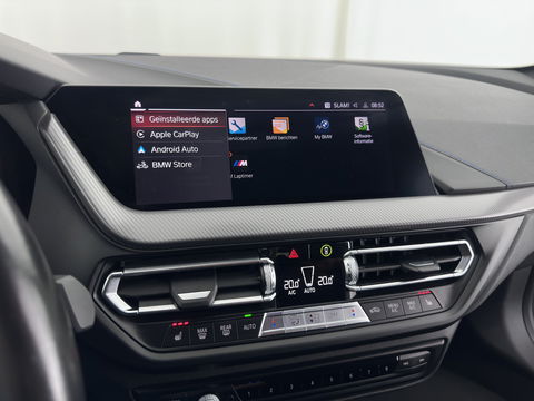 BMW 1-serie M135i xDrive M-Sportpack High Executive Aut. *ALCANTARA-MICROFIBRE | FULL-LED | HEATED-SPORTSEATS | SHIFT-PADDLES | DIGI-COCKPIT | HEAD-UP | NAVI-FULLMAP | DAB+ | PRIVACY-GLASS | AMBIENT-LIGHT | CARBON-INLAY | CARPLAY | 19''ALU*