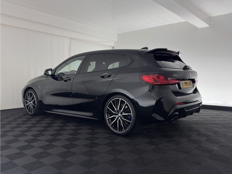 BMW 1-serie M135i xDrive M-Sportpack High Executive Aut. *ALCANTARA-MICROFIBRE | FULL-LED | HEATED-SPORTSEATS | SHIFT-PADDLES | DIGI-COCKPIT | HEAD-UP | NAVI-FULLMAP | DAB+ | PRIVACY-GLASS | AMBIENT-LIGHT | CARBON-INLAY | CARPLAY | 19''ALU*