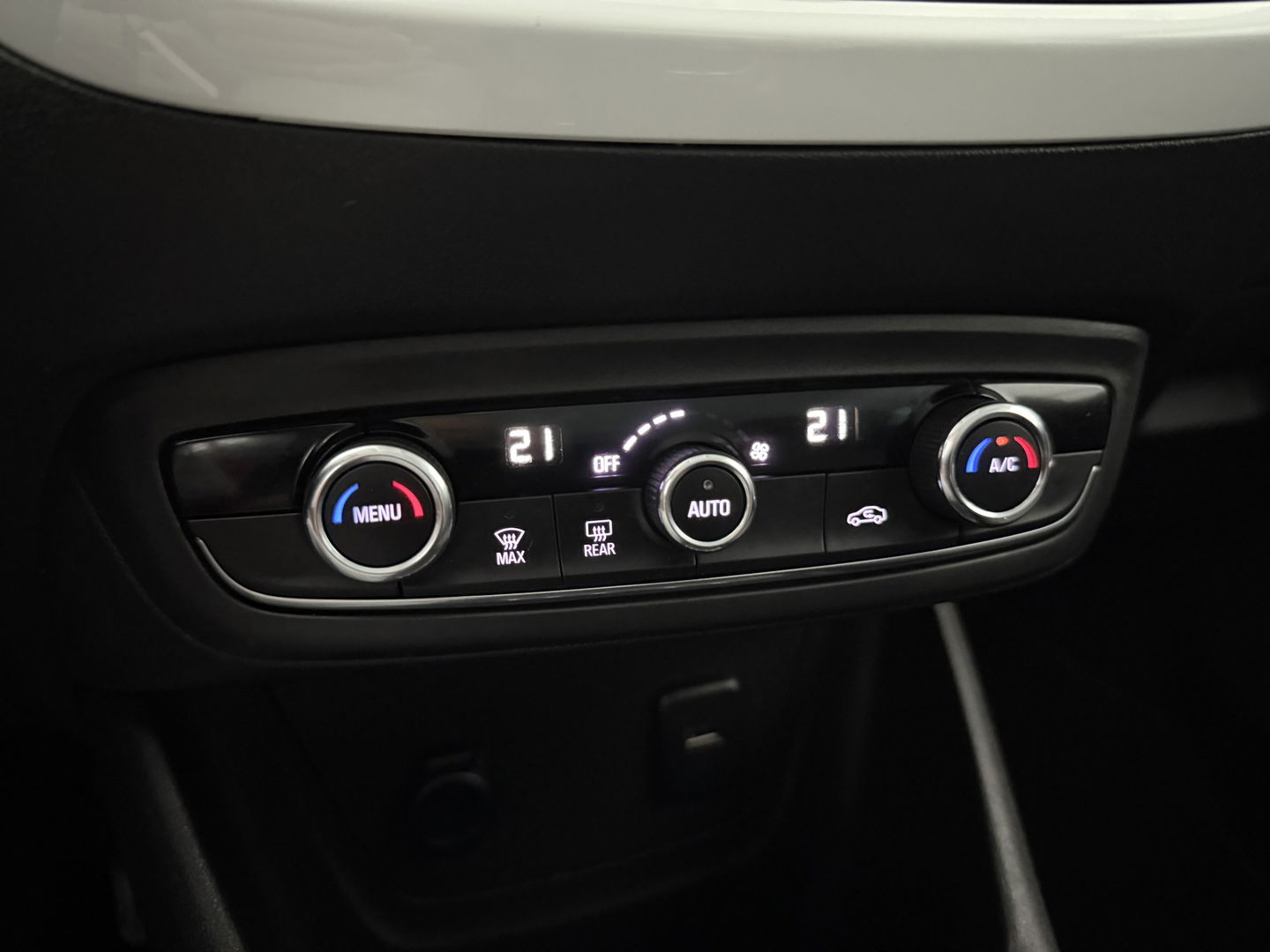 Opel Crossland 1.2 Turbo | Carplay | Cruise | Parkeersens. | LED | NAP