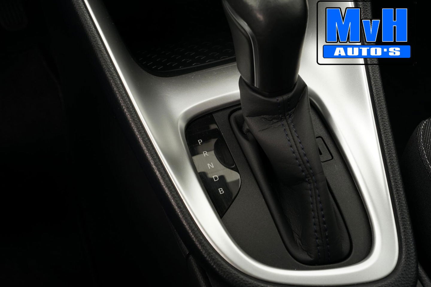 Toyota Yaris 1.5 Hybrid Business Plus|CAMERA|LED|CARPLAY|ACC