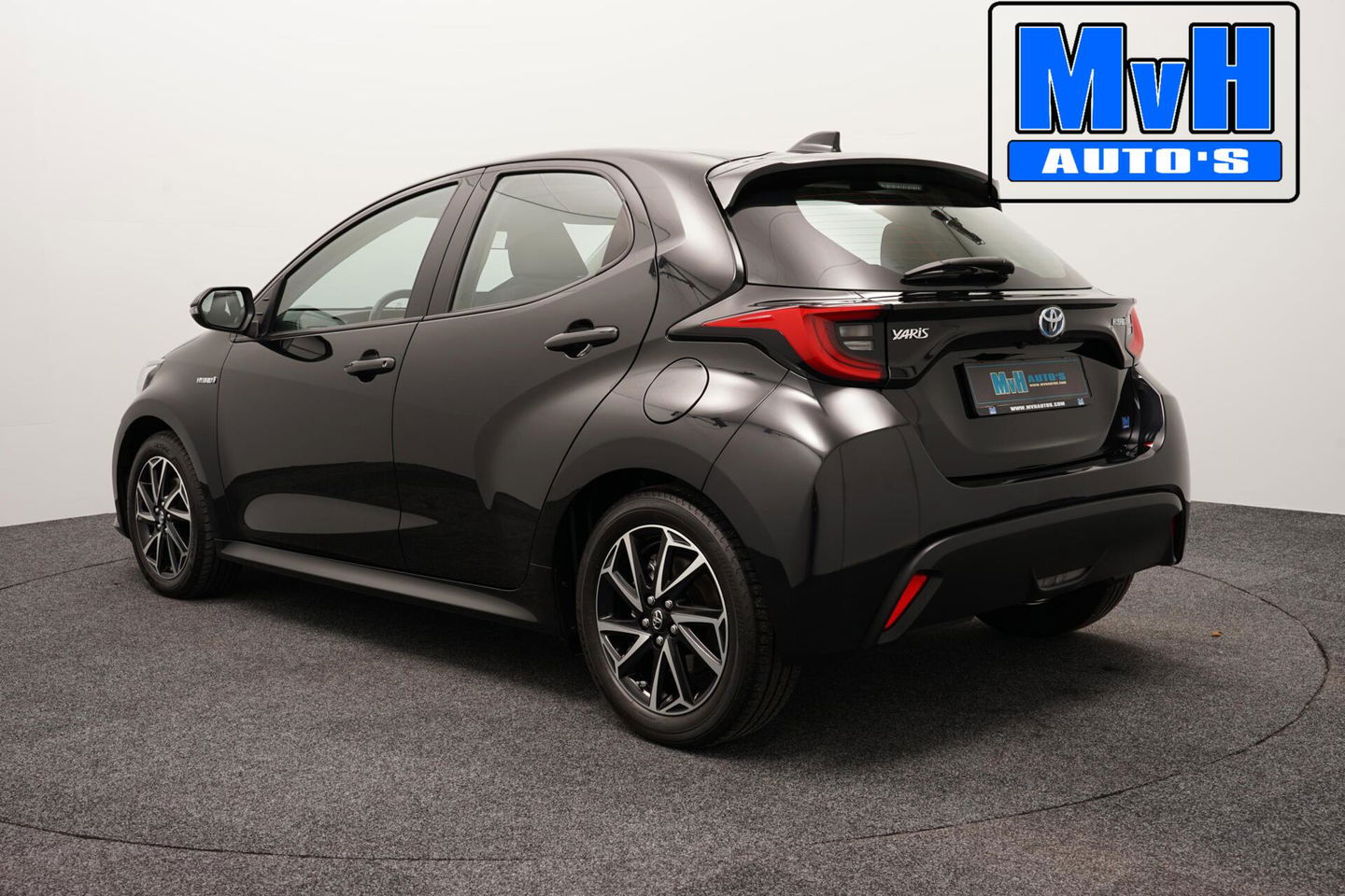 Toyota Yaris 1.5 Hybrid Business Plus|CAMERA|LED|CARPLAY|ACC