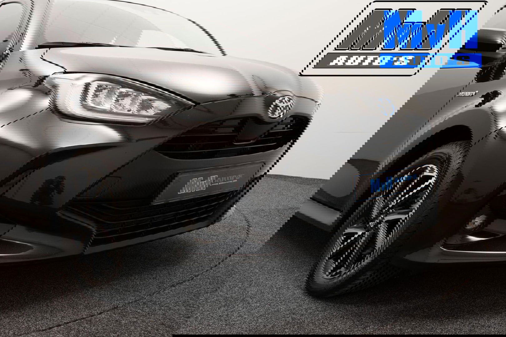 Toyota Yaris 1.5 Hybrid Business Plus|CAMERA|LED|CARPLAY|ACC