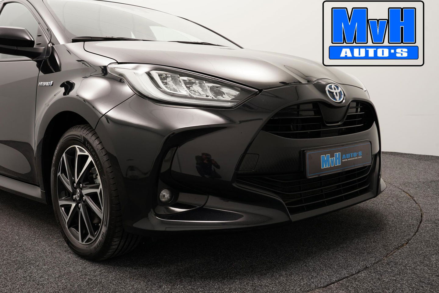 Toyota Yaris 1.5 Hybrid Business Plus|CAMERA|LED|CARPLAY|ACC