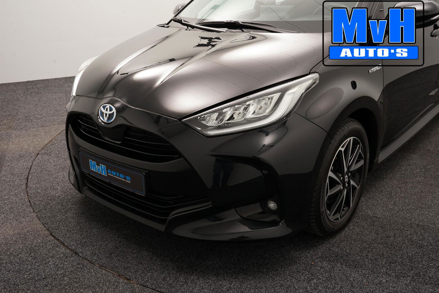 Toyota Yaris 1.5 Hybrid Business Plus|CAMERA|LED|CARPLAY|ACC