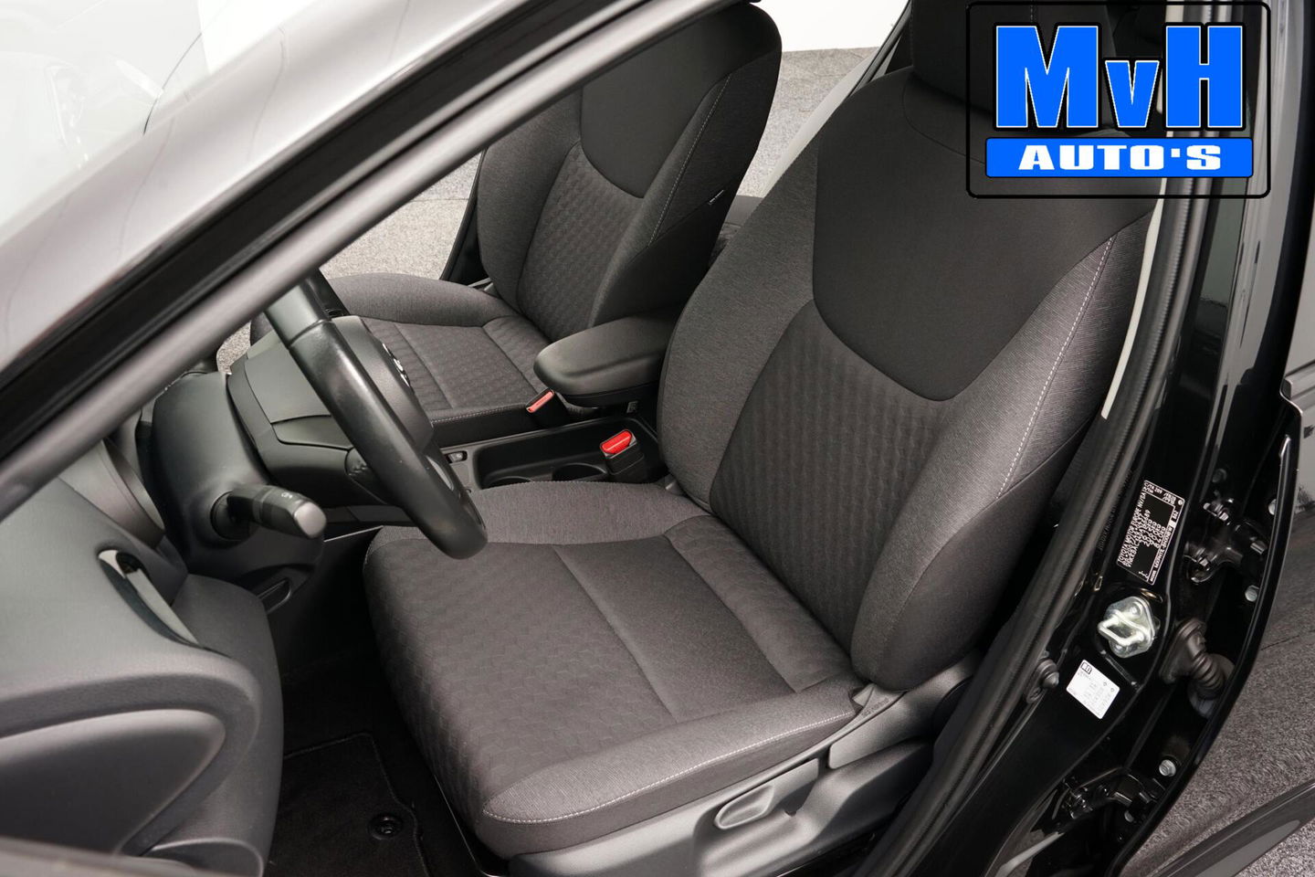 Toyota Yaris 1.5 Hybrid Business Plus|CAMERA|LED|CARPLAY|ACC