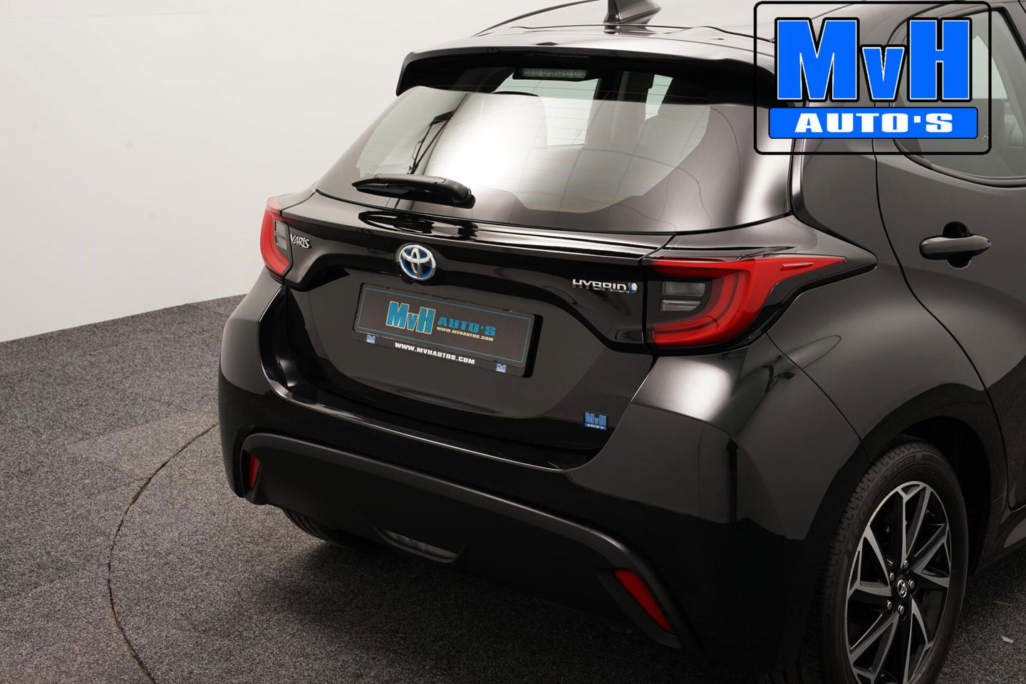 Toyota Yaris 1.5 Hybrid Business Plus|CAMERA|LED|CARPLAY|ACC